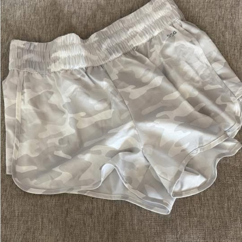 DSG Women's Gray Camo Athletic Shorts